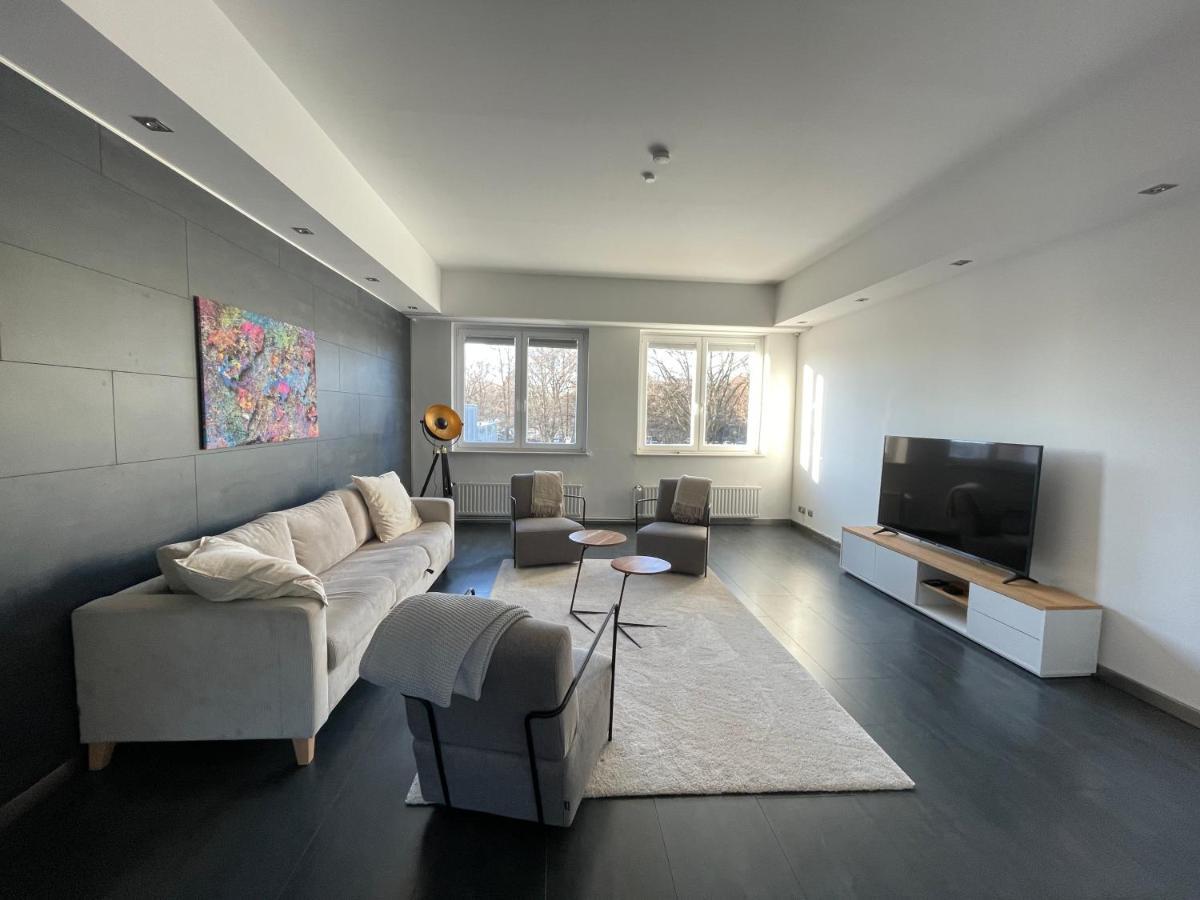 Truretreats Design Loft Fuer 8 Personen I Riesige Kueche I Echarger I 65Z Smarttv I 150Qm Appartement Hamburg-Harburg Buitenkant foto